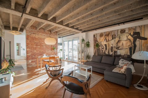 TV and multimedia, Balcony/Terrace, Living room, Seating area
