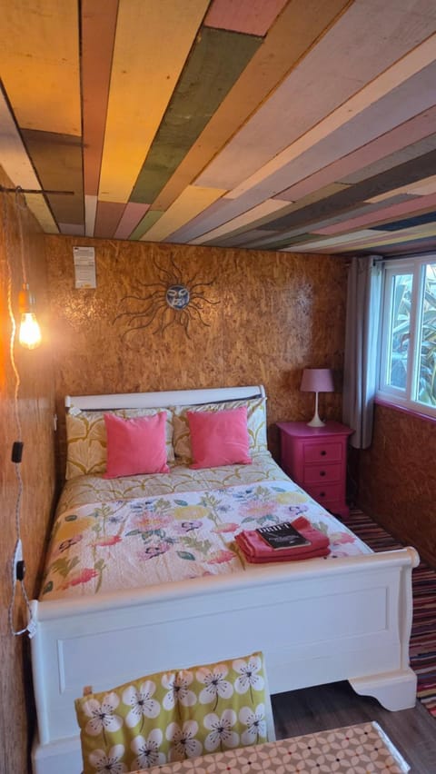 Sunrise Cabin Cabin in England