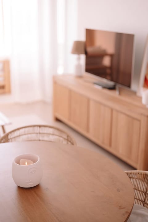 Communal lounge/ TV room, Living room