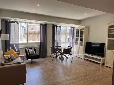 Progreso 1, 3 hab con parking Apartment in Vigo