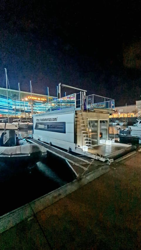 Property building, Night