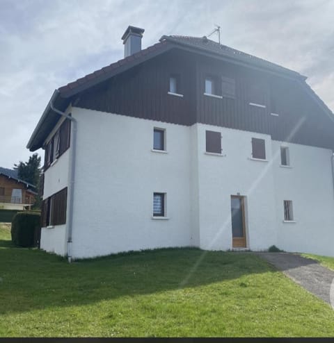 Le chamois mont d'or Apartment in Métabief