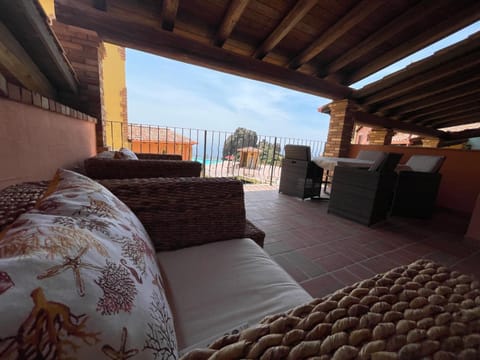 Patio, View (from property/room), Balcony/Terrace