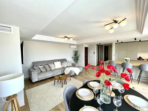 Modern Holiday Home & Panoramic Views House in Sitio de Calahonda