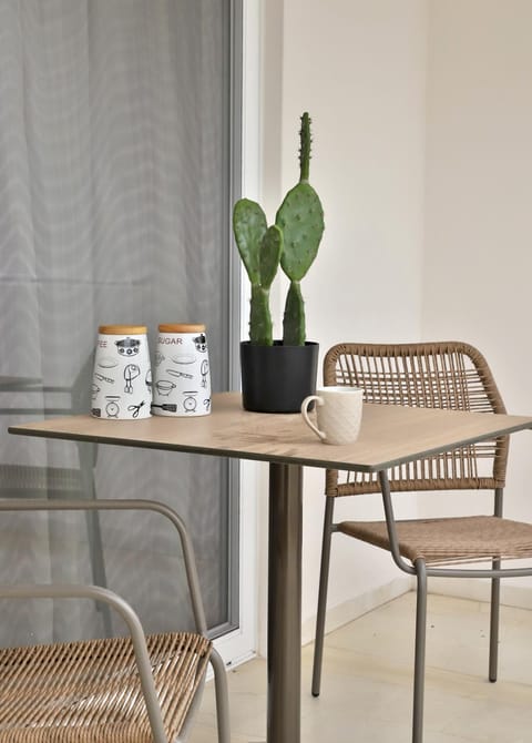 Balcony/Terrace, Balcony/Terrace, Seating area, Dining area