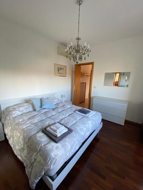 Intero appartamento Guardei House Apartment in Bologna