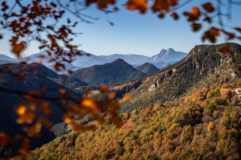 Nearby landmark, Natural landscape, Mountain view