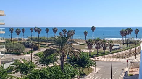 Estudio Daimús primera línea de playa Apartment in Daimús