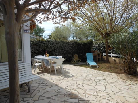 Patio, Garden