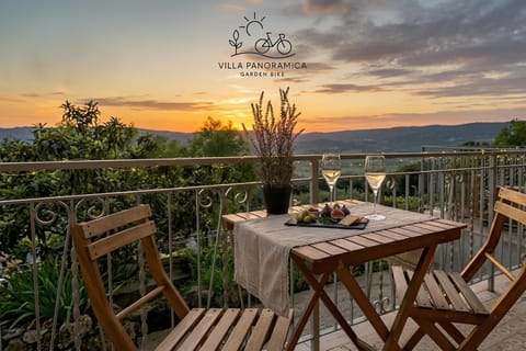 Property building, Balcony/Terrace, Garden view