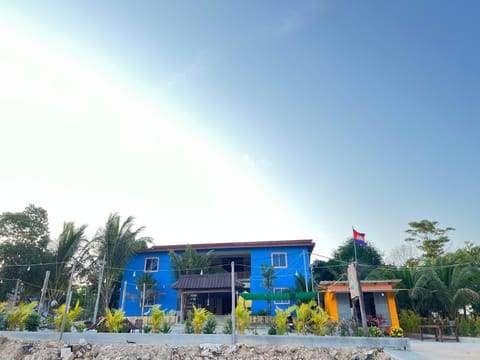 Property building, Garden view