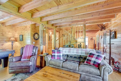 Rustic Topton Cabin with Game Room and Private Hot Tub Cabin in Nantahala Lake