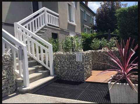 Property building, Garden view