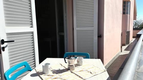 Palme 14 - Marcelli, bilocale con terrazzino, Residence Le Palme Apartment in Marcelli