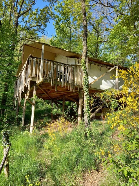 Camping Terre Rouge Luxury tent in Auvergne-Rhône-Alpes
