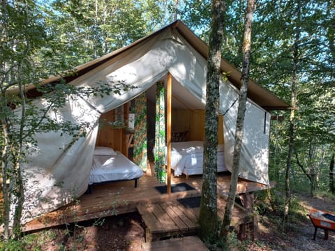 Camping Terre Rouge Luxury tent in Auvergne-Rhône-Alpes