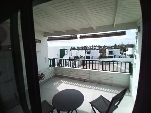 View (from property/room), Balcony/Terrace, Balcony/Terrace, Living room, Pool view