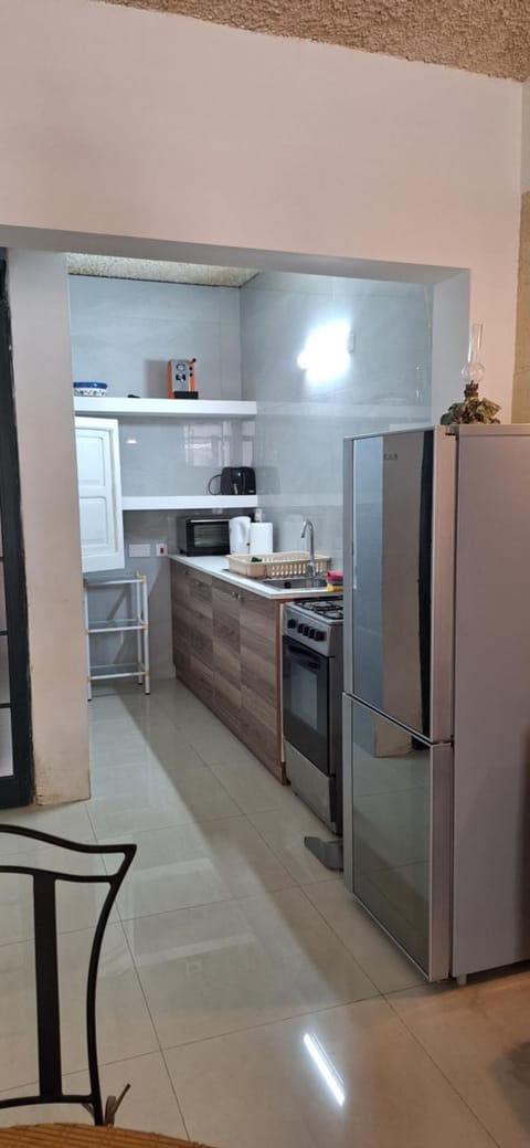 Studio Flat near Sea Apartment in Munxar
