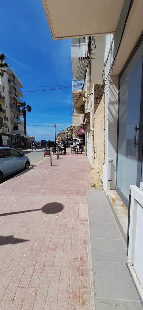 Studio Flat near Sea Apartment in Munxar