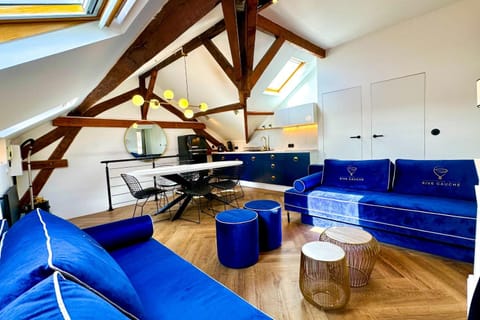 Bright Cocoon Top Floor - Chez Ela Apartment in Fontainebleau
