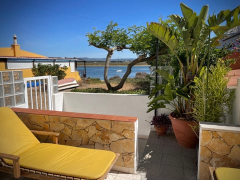 Natural landscape, Balcony/Terrace, Balcony/Terrace, Lake view, River view