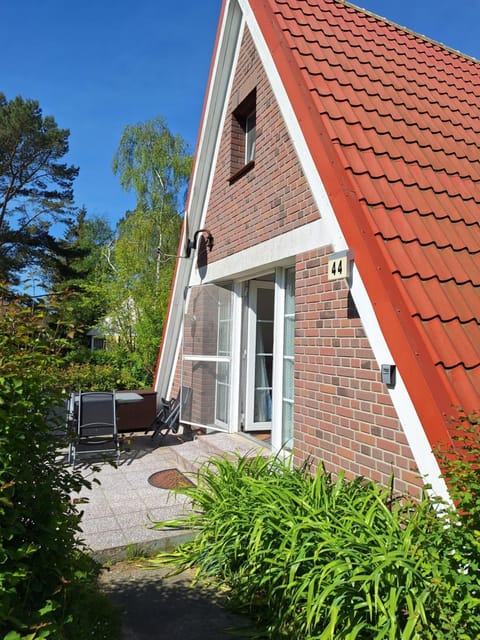 Property building, Spring, Garden view