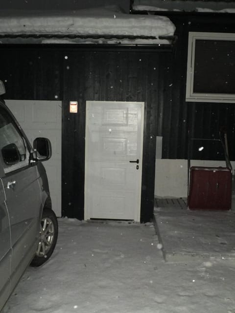 G29 sokkelleilighet sentralt i Tromsø, ca. 50kvm. Apartment in Tromso