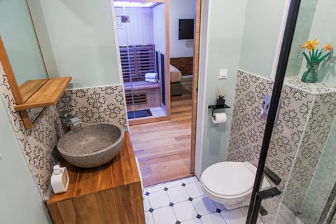 Shower, Toilet, Bathroom
