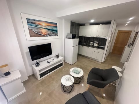 Kitchen or kitchenette, Living room, Seating area