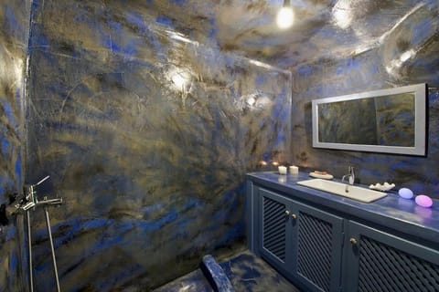 PORI HOUSE-VOLCANO VIEW House in Oia