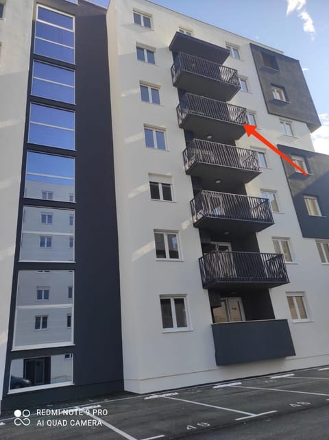 Apartment Nora with private parking Apartment in Zadar