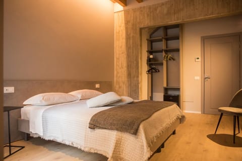 Bed, Bedroom, wardrobe