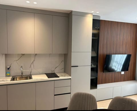 TV and multimedia, Kitchen or kitchenette, minibar