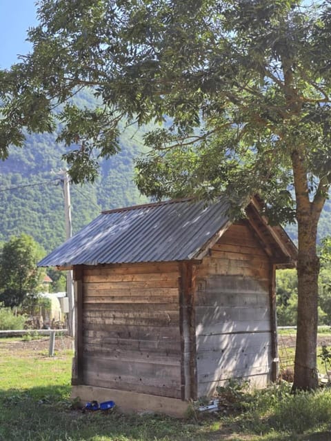 Ekoo katun Jezerca Chalet in Montenegro