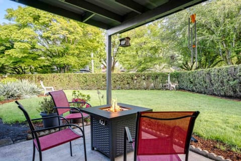 Jim and Shirley's Cukoo's Nest House in Hillsboro