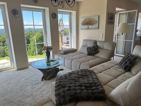 View (from property/room), Balcony/Terrace, Living room, Seating area, Garden view