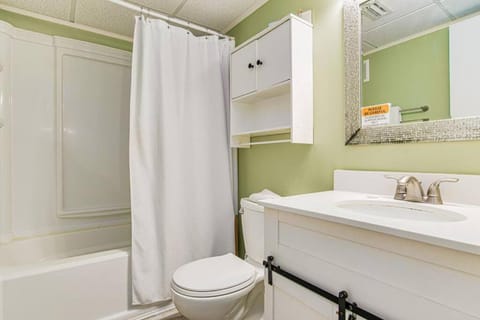 Adorable, Turtles Nest 115, Free Activities Included! Apartment in Okaloosa Island