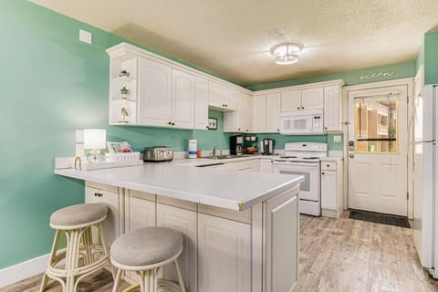 Adorable, Turtles Nest 115, Free Activities Included! Apartment in Okaloosa Island