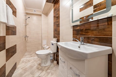 Shower, Toilet, Bathroom