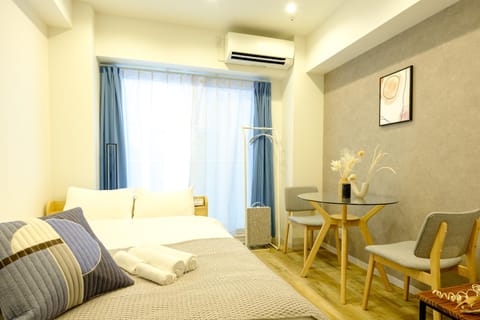 Bed, Photo of the whole room, Bedroom, air conditioner