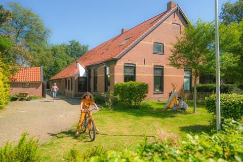 Property building, Garden, Garden view