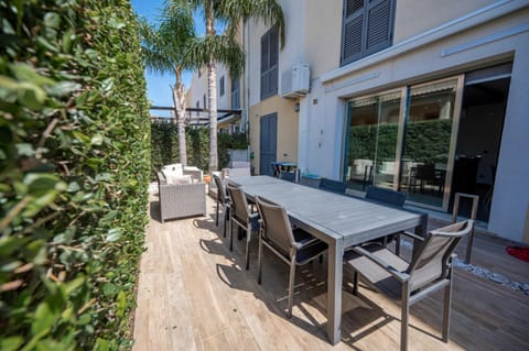 Patio, View (from property/room), Balcony/Terrace, Dining area
