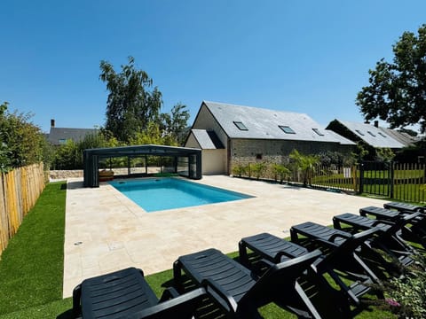 Spring, Day, Activities, Summer, Garden, Autumn, Swimming pool, sunbed
