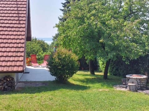 Property building, BBQ facilities, Garden, Balcony/Terrace