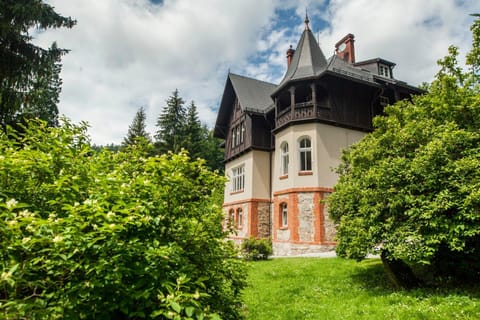 Property building, Natural landscape, Garden