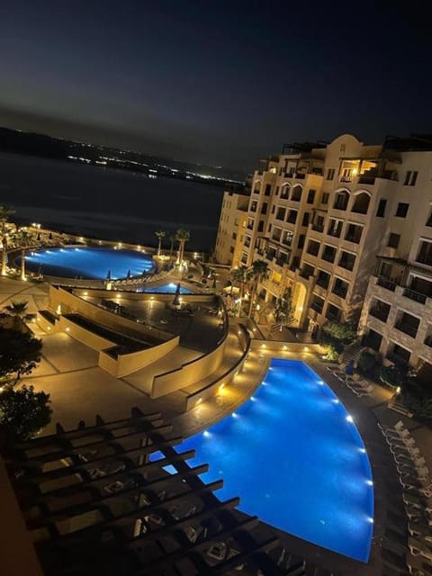 Night, Swimming pool