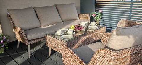 Patio, Summer, Balcony/Terrace, Seating area