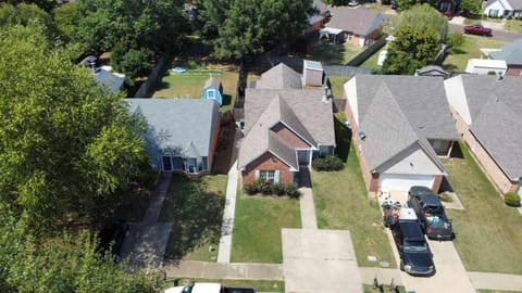 Modern and Cozy 3BR Memphis with Jetted Tub House in Horn Lake