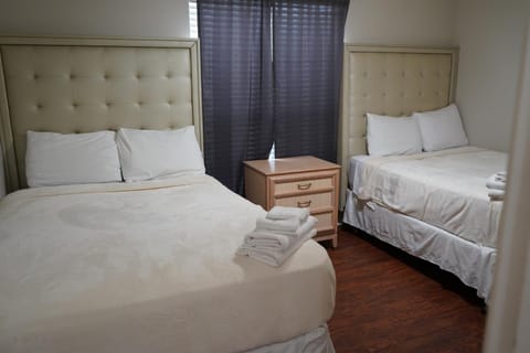 Modern and Cozy 3BR Memphis with Jetted Tub House in Horn Lake