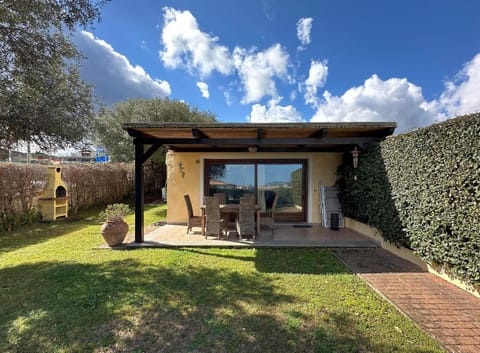 Property building, Patio, Garden, Garden view